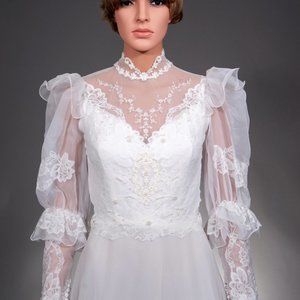 THEE Perfect Wedding Dress!